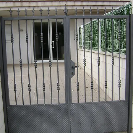 Cal Lipolis Apartment *